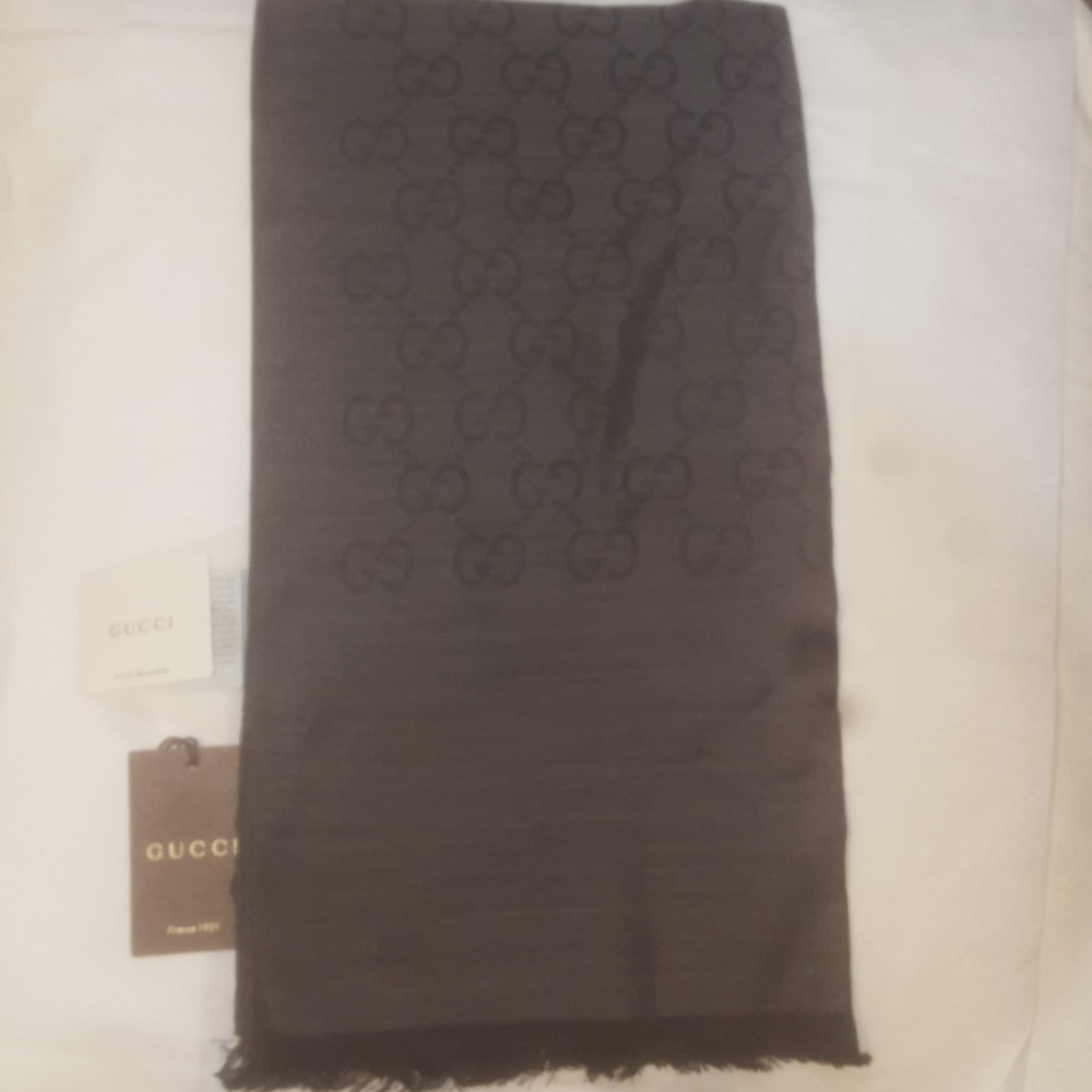 New Gucci scarf